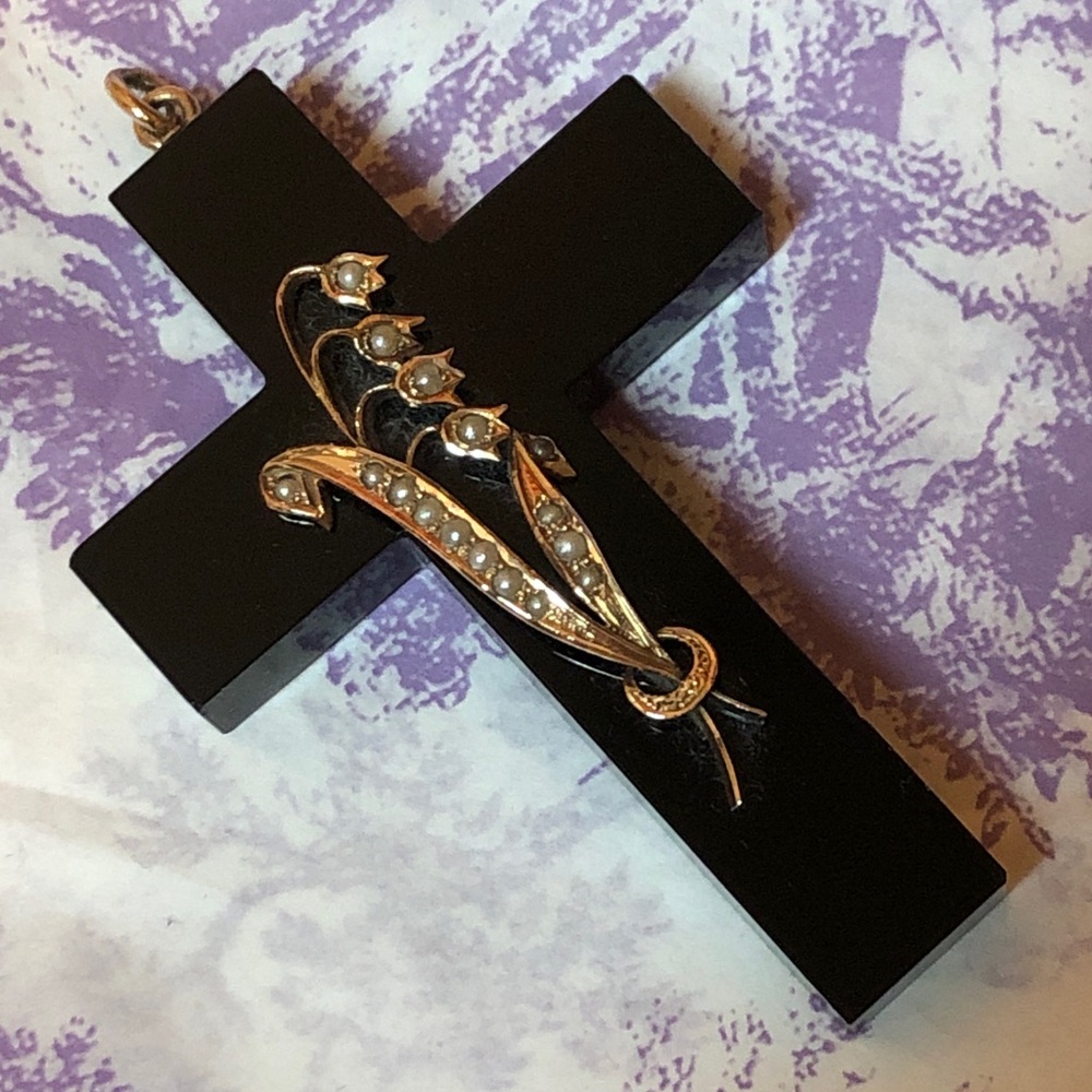 Victorian mourning jet cross gold